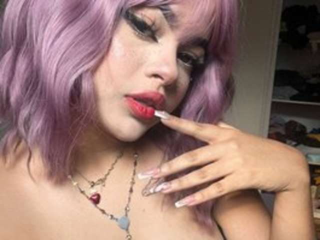 go to chat with OdetteMoreau