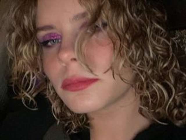 go to chat with OfeliaRose