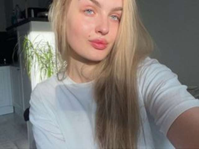 go to chat with OliviaKisss3