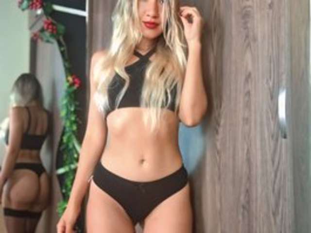 go to chat with Pamela-Ryant