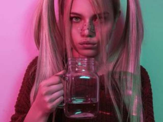 go to chat with Pamela-Velvet