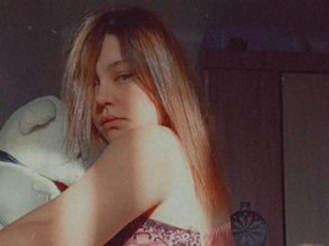 go to chat with PeachyAlice