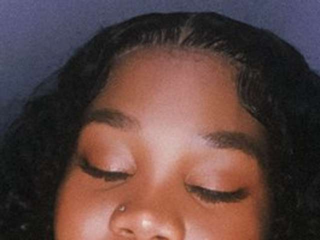 go to chat with PeachyX