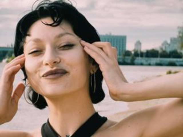 go to chat with Petit-Fairy