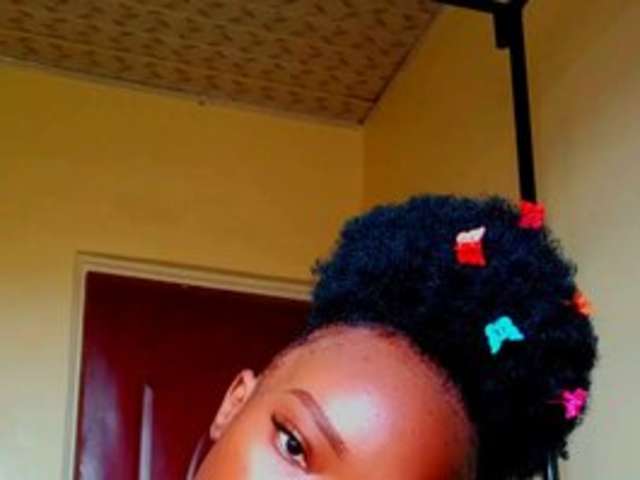 go to chat with Petite-lexxiea