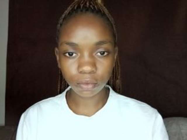 go to chat with Petite001