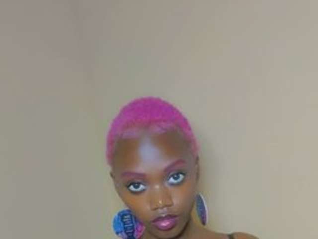 go to chat with PinkDomina01