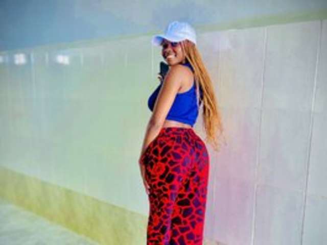 go to chat with Pixieglow254