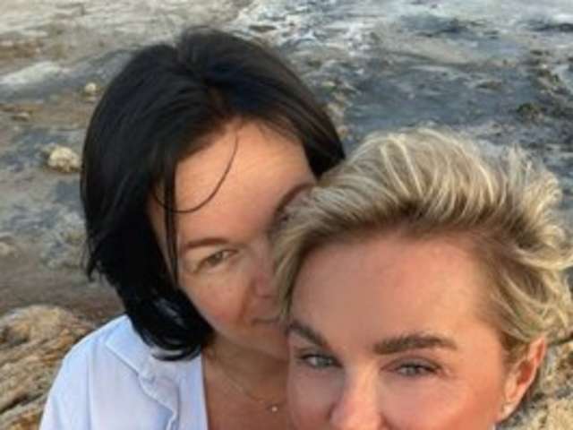 go to chat with PleasureWeCouple