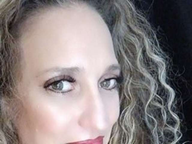 go to chat with PocketBella