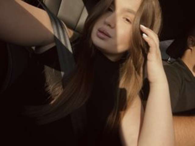 go to chat with Polihey