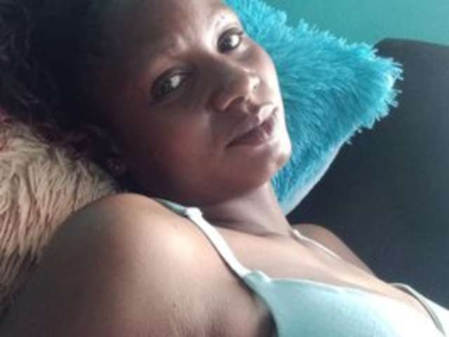 go to chat with Preetyqueen