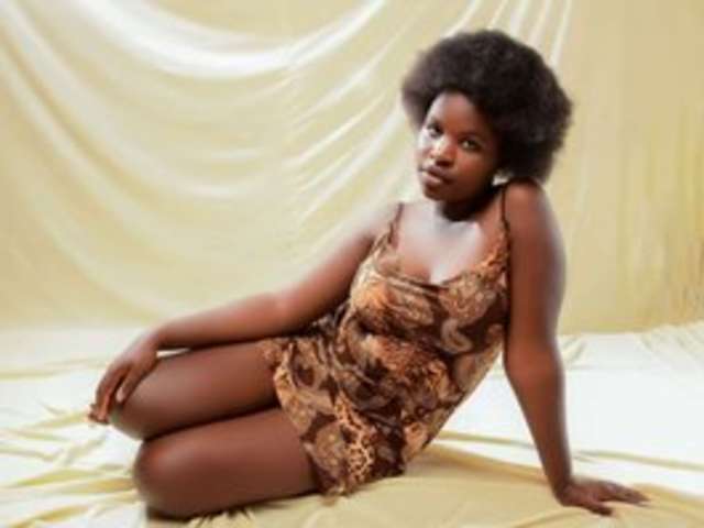 go to chat with Prettielad