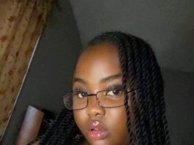 go to chat with PrettyJade