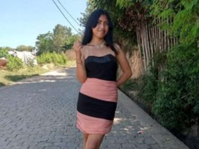 go to chat with PrincessAriahsquirty4u2