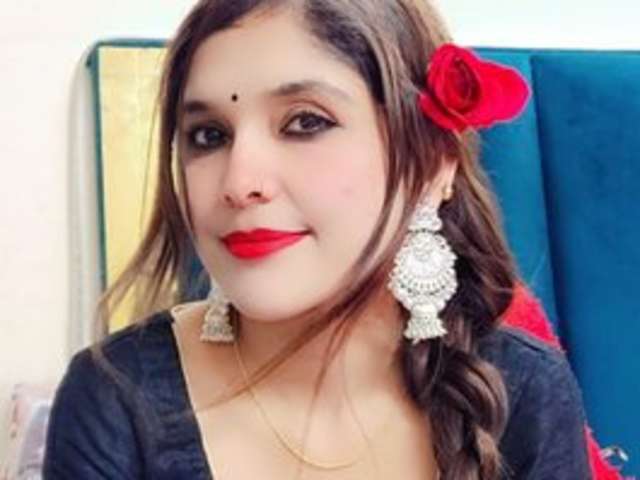 go to chat with Priya71