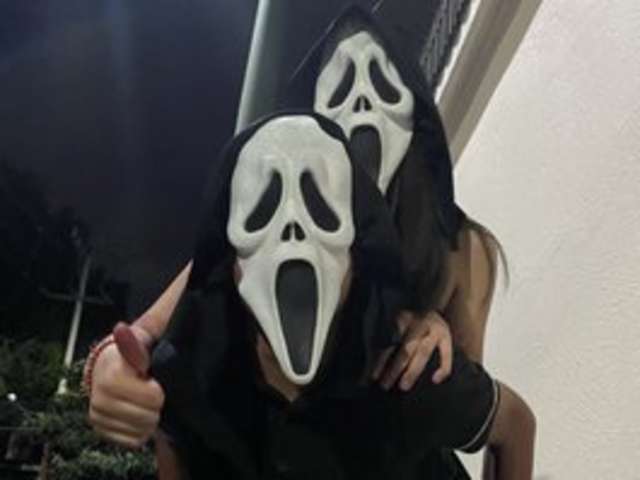 go to chat with Pubertati