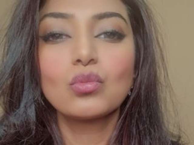 go to chat with QueenBella