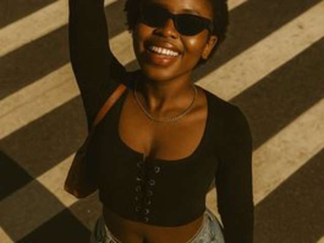 go to chat with Queensy1