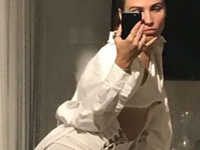 go to chat with REALMEANTINA