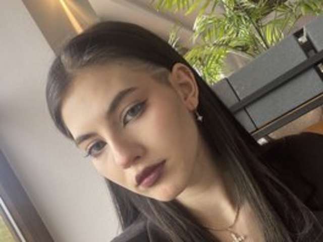 go to chat with REefii