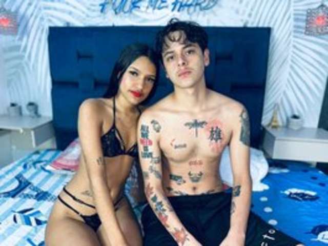 go to chat with ROOM-STARHOT