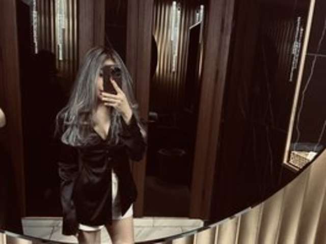 go to chat with Rae-lil