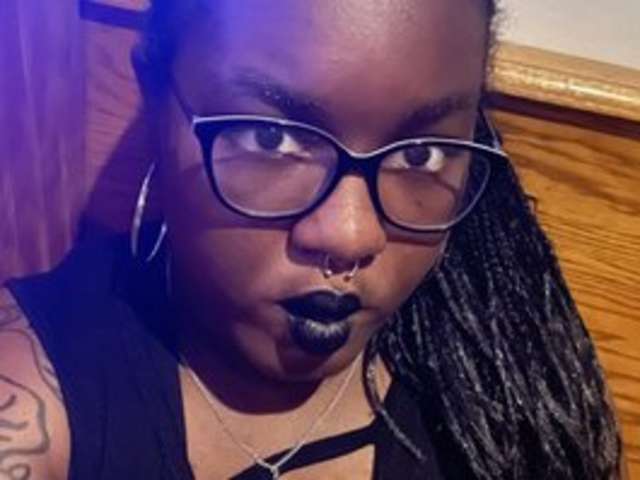 go to chat with RavenMarie