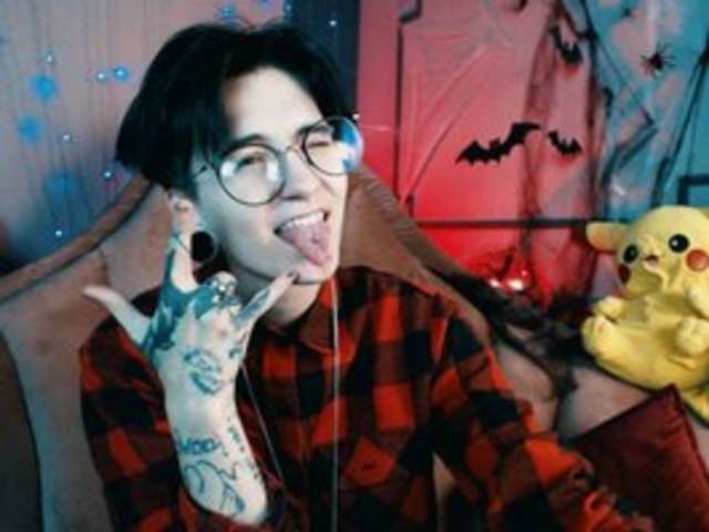 go to chat with Ray-Taylor