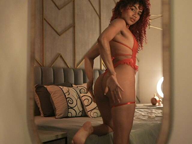 REDVEL amateur webcam photo