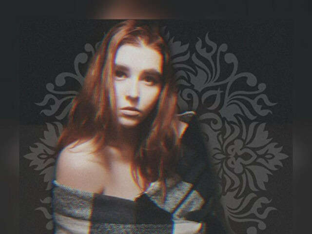 go to chat with Redhead3