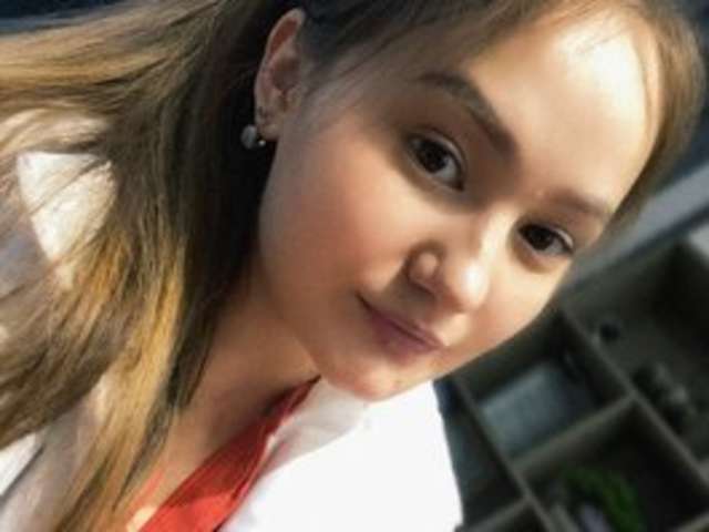 go to chat with Regina-Lynne