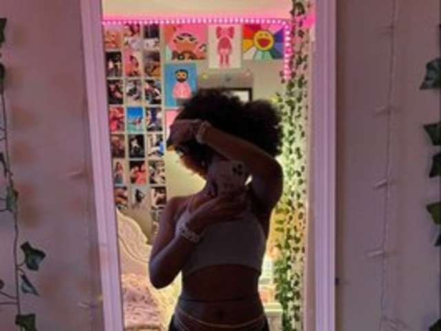 go to chat with Renaughty