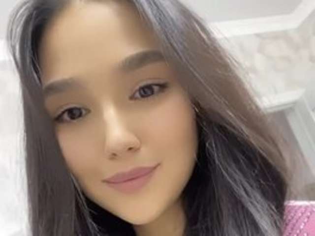 go to chat with Rennie-Augustina