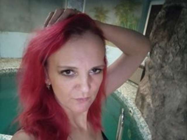 go to chat with RiaMarivanna