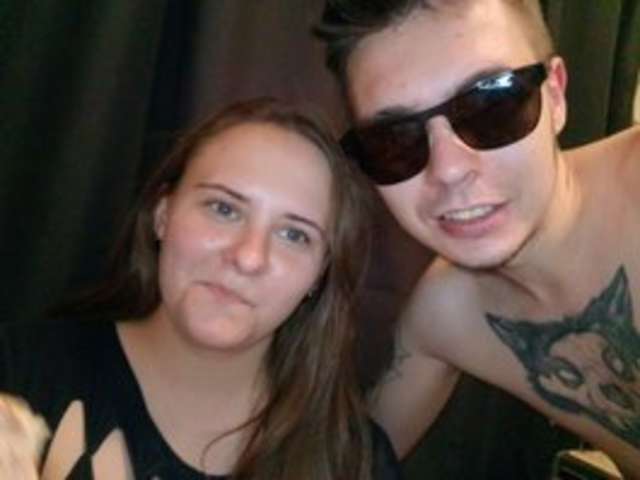 go to chat with Riki178