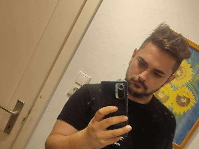 go to chat with Riko9412