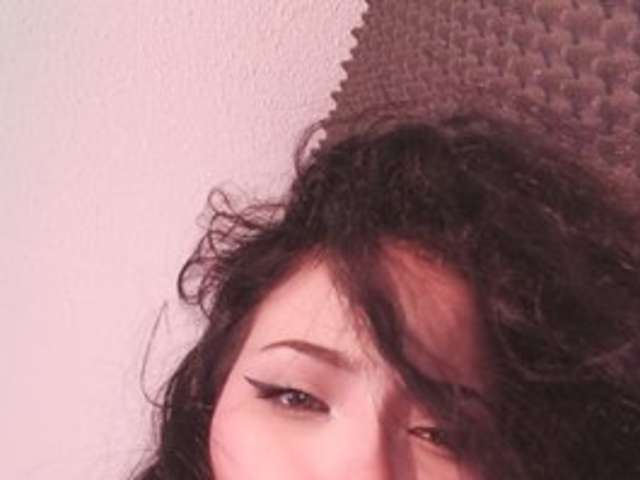 go to chat with Rosario215a