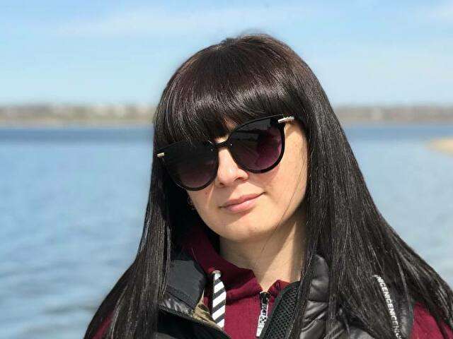 go to chat with RoseAurora