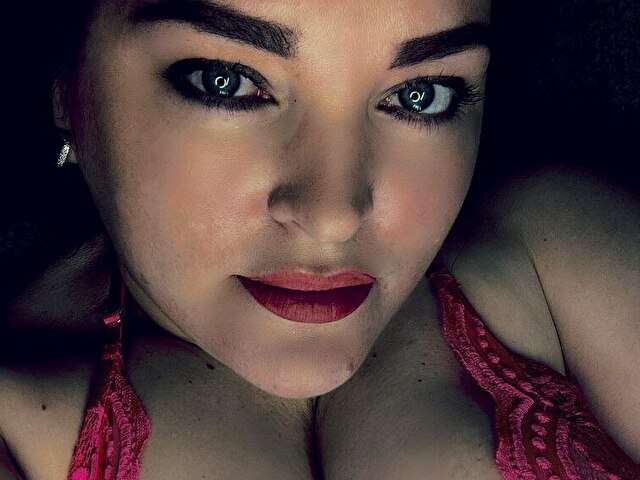 go to chat with Rosexxl