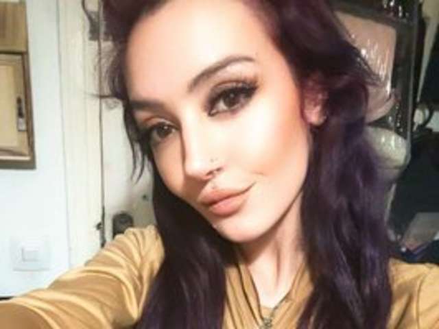 go to chat with Rosse9