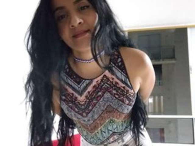 go to chat with RoxanaDiaz