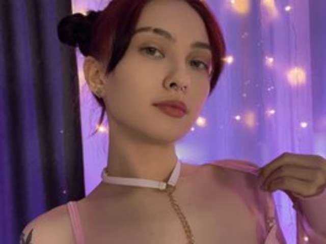 go to chat with RoxyCrush