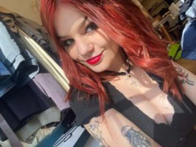 go to chat with RoxyTeen