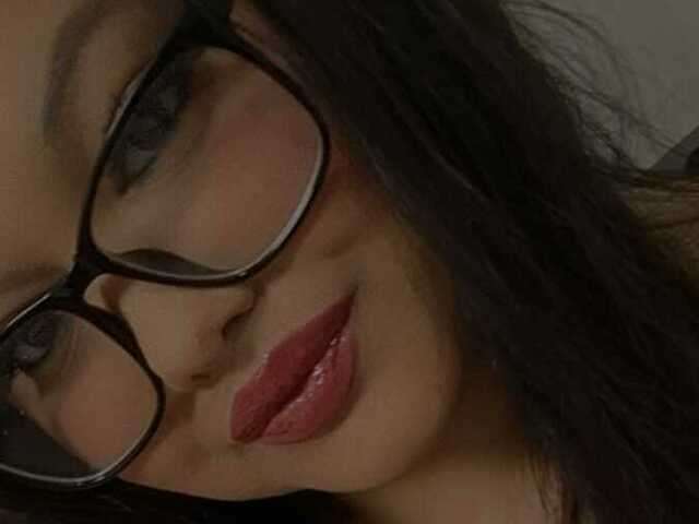 go to chat with Roxyxxx