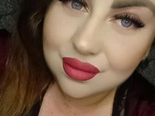 go to chat with Ruby-Lorrie