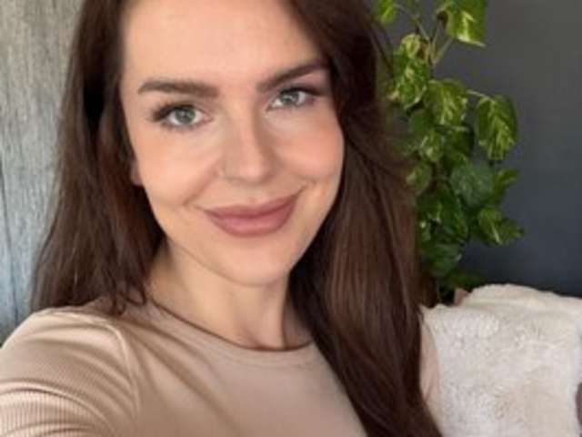 go to chat with Rubylunaaa