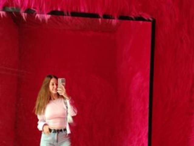 go to chat with SASSY-VAKE