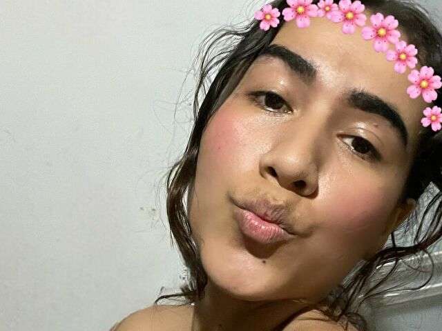 go to chat with SamaraLopezX