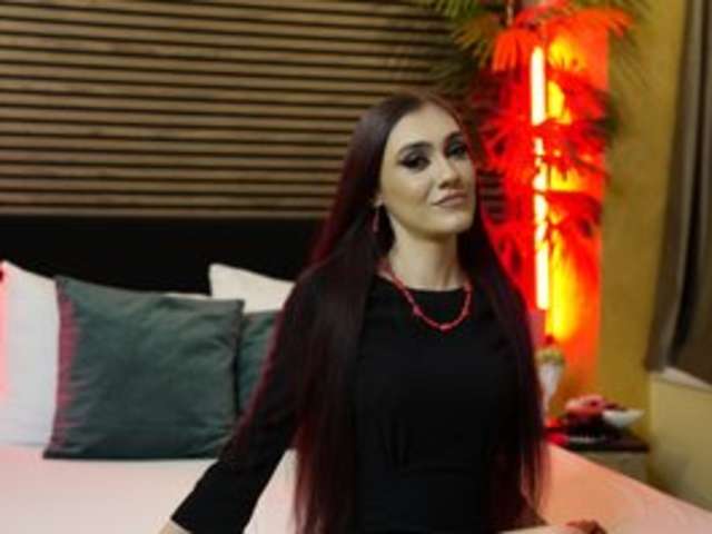 go to chat with SamaraSinn